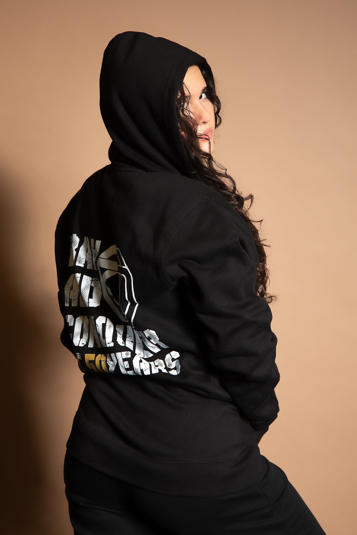 PRAY AND CONQUER SWEATSHIRT