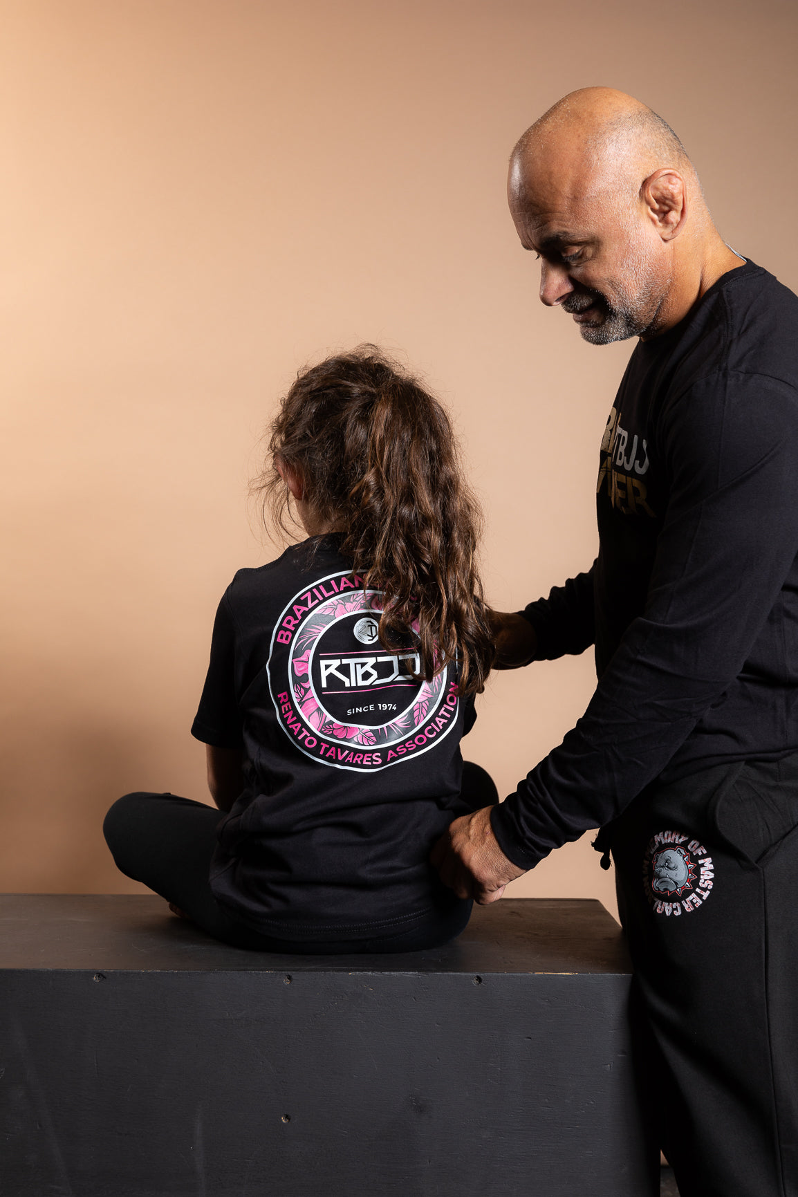 RT KIDS T SHIRT BLACK & ROSE